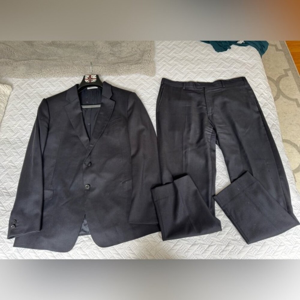 Armani Traditional Stylish Classic Navy Men 42R 36x30 2 Piece Suit Grad Prom - Picture 2 of 8